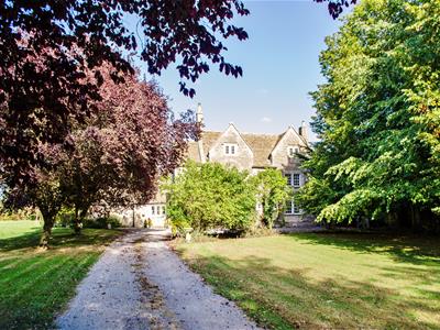 house driveway.jpg